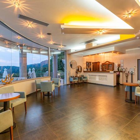 3Aktes Suites & Studios Сивота Экстерьер фото