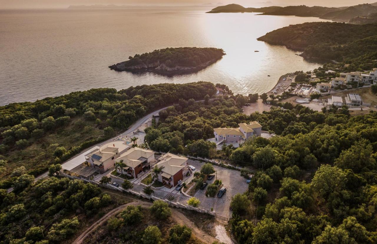 3Aktes Suites & Studios Сивота Экстерьер фото