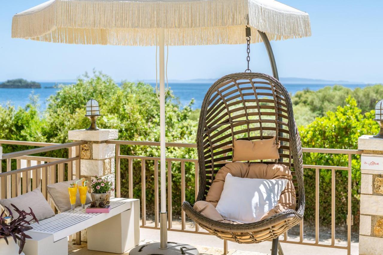 3Aktes Suites & Studios Сивота Экстерьер фото