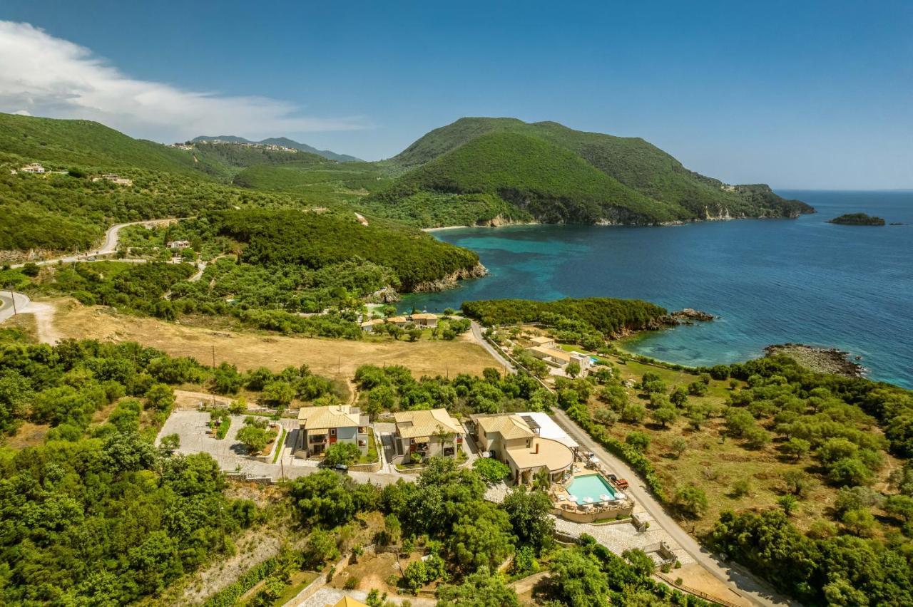 3Aktes Suites & Studios Сивота Экстерьер фото